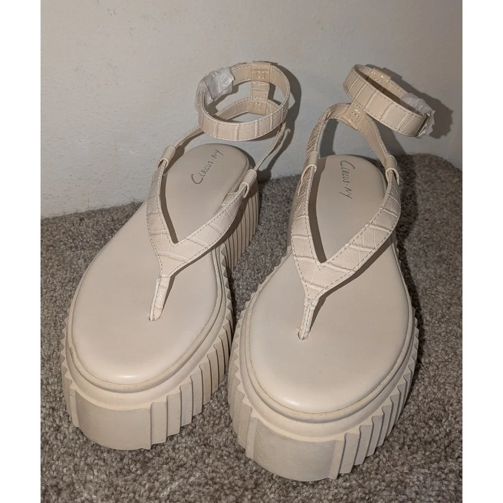 Circus NY Platform Sandals Ankle Strap‎ Thong Trendy Shoes Sz. 7 NEW READ